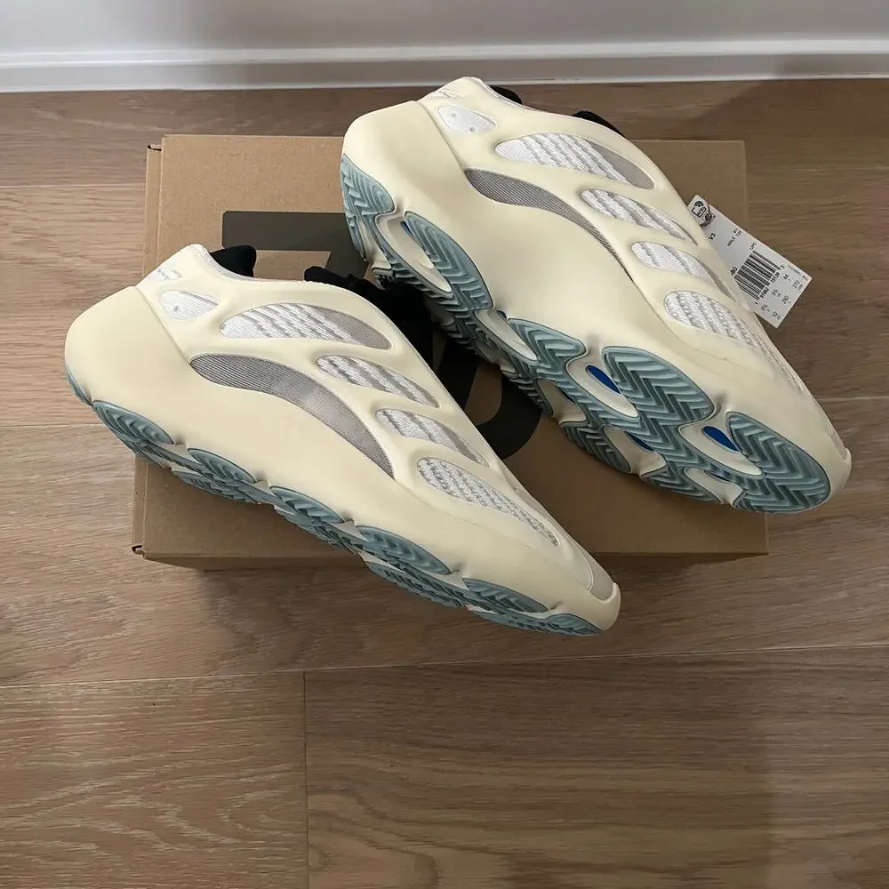 adidas Yeezy 700 V3 Azael Sneakers Tennis Shoes NEW